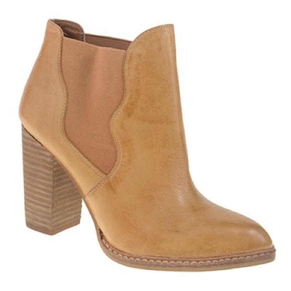 Chinese Laundry Shoes - Chinese Laundry Cognac Zealous Leather Boot size 10